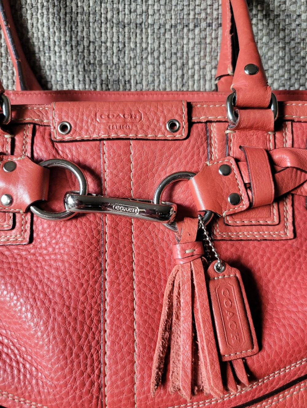 Coach Choral Leather Shoulder Bag with Peach Tassel Charm - Picture 3 of 9